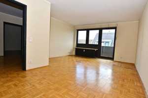 Solides Mehrfamilienhaus mit Entwicklungspotenzial und Grundstücksreserve in Köln-Rodenk – Köln – Vorschaubild 9