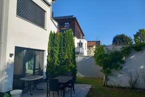 Großzügiges Reihenendhaus zur Miete (voll möbliert) mit Garten – München Lerchenau  – Aronstabstraße 9, 80935 Lerchenau-Ost, München – Vorschaubild 2