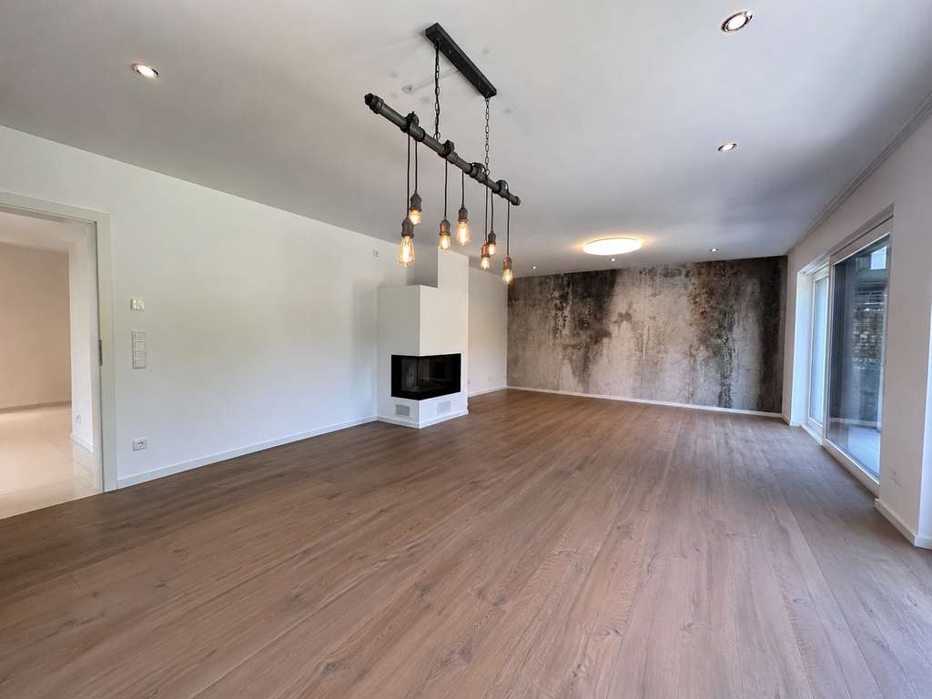 Immobilie in Stadtbergen - Katip | Neuwertige Maisonettewohnung mit hochwertiger Ausstattung und Grundstück in Stadtbergen - Bild 3