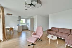 Hochwertig eingerichtete 3-Zimmer-Wohnung im Grünen mit Balkon & Top-Anbindung an BER und Autobahn – Zum Flutgraben 9, 12529 Schönefeld – Vorschaubild 4