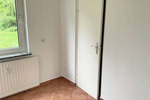 Wohnen im Grünen! Renovierte 3-Zimmer-Wohnung mit Balkon + Tageslichtbad, guter Schnitt + Stellplatz – Graf-von-Stauffenberg-Straße 10 a, 33615 Schildesche, Bielefeld – Vorschaubild 10