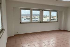 Lichtdurchflutete 4-Zimmer-Dachterrassenwohnung – Talhofstrasse 30, 82205 Gilching – Vorschaubild 9