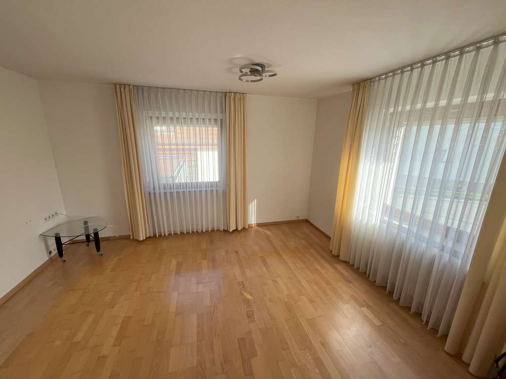 Immobilie in Haigerloch - Wohnhaus mit viel Potenzial in sonniger Wohnlage in Haigerloch - Bild 4