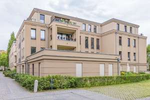 Vollmöblierte moderne 3‑Zimmer Dachgeschosswohnung mit Balkon in Potsdam – Hegelallee 25b, 14467 Nördliche Innenstadt, Potsdam – Vorschaubild 1