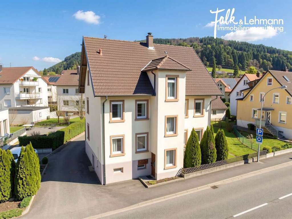 Immobilie in Fischerbach - +++ sonniges Mehrfamilienhaus mit großem Grundstück (Entwicklungspotential) Schopf und Garagen +++ - Bild 0