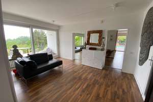 Exklusive Wohnimmobilie mit Panoramausblick - Wohnen in privilegierter Aussichtslage von Ulm – Die vollständige Adresse der Immobilie erhältst du vom Anbieter., 89075 Böfingen, Ulm – Vorschaubild 7