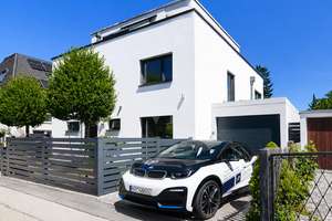 Mehrgenerationen-Villa mit Pool, Penthouse und außergewöhnlichem Wohnkomfort – Die vollständige Adresse der Immobilie erhältst du vom Anbieter., 81825 Gartenstadt Trudering, München – Vorschaubild 24