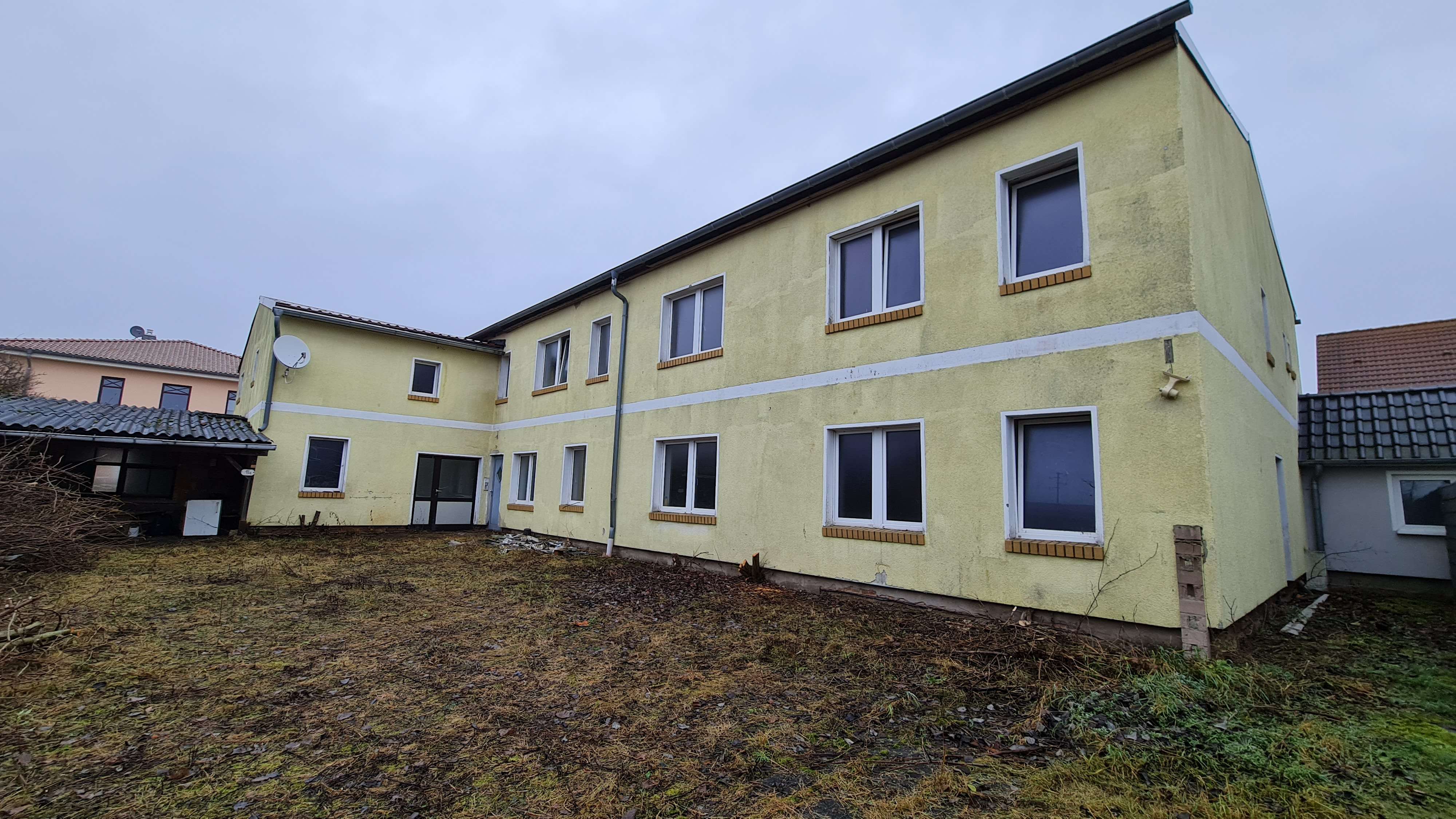 Sanierungsobjekt: 9 Parteien Mehrfamilienhaus, Kyffhäuserkreis – Bild 1