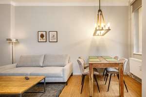 Hochparterre: 4-Zimmer-Apartment, Körnerpark in der Nähe