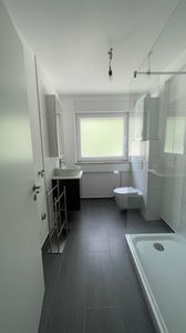 Neu sanierte 1-Zimmer-Wohnung in Rheinbreitbach