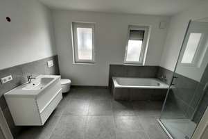 Neuwertige DHH mit Garten in Blankenloch  – Hauptstraße 180, 76297 Stutensee – Vorschaubild 4