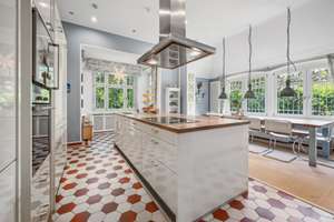 Eindrucksvolle Villa im Herzen von Wannsee auf einem 2.000 m² großem Grundstück – Die vollständige Adresse der Immobilie erhältst du vom Anbieter., 14109 Wannsee, Berlin – Vorschaubild 8