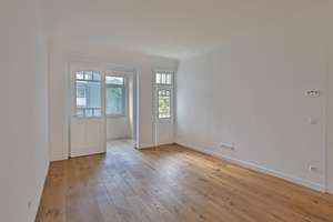 Altbauliebhaber aufgepasst! Große, sanierte Wohnung mit Balkon und EBK – Freiligrathstraße 31, 70372 Seelberg, Stuttgart – Vorschaubild 3
