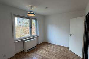 Gepflegte Erdgeschosswohnung in Neu-Ulm Offenhausen mit durchdachter Aufteilung und sonnigem Balkon – Johann-Strauß-Str. 27, 89231 Neu-Ulm – Vorschaubild 10