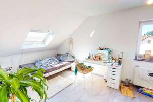 Zweifamilienhaus mit großem Garten in bester Lage – Die vollständige Adresse der Immobilie erhältst du vom Anbieter., 85051 Süd, Ingolstadt – Vorschaubild 33