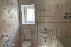 Balkon zum begrünten Innenhof – Försterstr. 13, 39112 Magdeburg – Vorschaubild 4