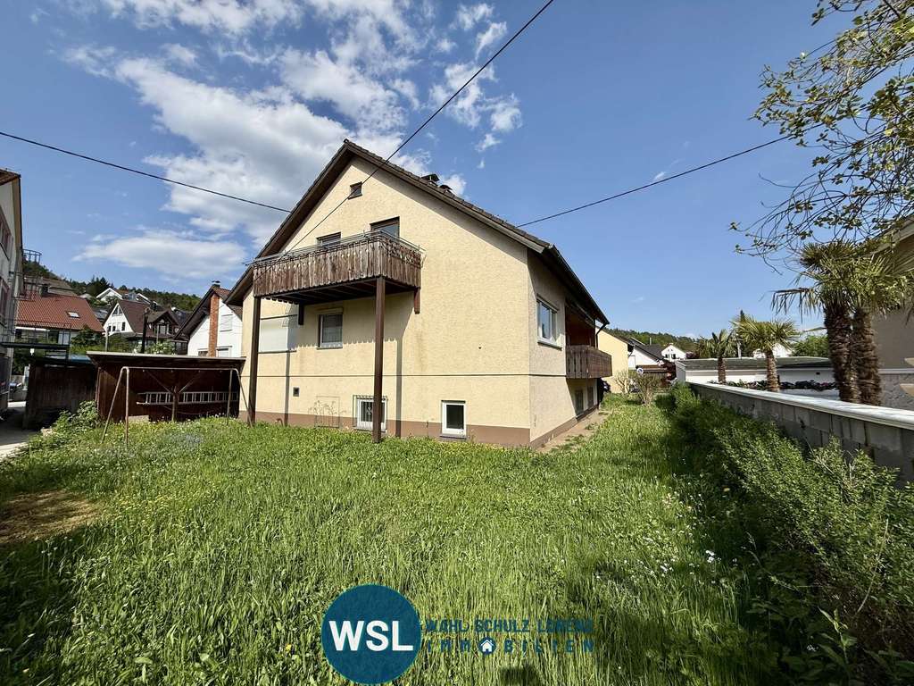 Immobilie in Aichtal - 2-Familienhaus mit Doppelgarage, Garten und kleiner Werkstatt in Ortsrandlage von Aichtal Neuenhaus. - Bild 2