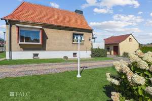 Familienfreundliches Einfamilienhaus mit schöner Terrasse und Doppelgarage! – Die vollständige Adresse der Immobilie erhältst du vom Anbieter., 39624 Kalbe (Milde) – Vorschaubild 13