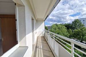 Weitblick genießen in Ihrer neuen 3-Zimmer-Wohnung mit Balkon! – 1169 Gorbitz-Ost, Dresden – Vorschaubild 2