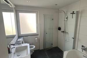 Viel Platz für den Alltag: Modernisiertes Reihenmittelhaus in Fürth – 90766 Hardhöhe, Fürth – Vorschaubild 20