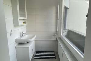 Über den Dächern von Zehlendorf: Lichtdurchflutete DG-Oase mit traumhafter Dachterrasse – Die vollständige Adresse der Immobilie erhältst du vom Anbieter., 14167 Zehlendorf, Berlin – Vorschaubild 8