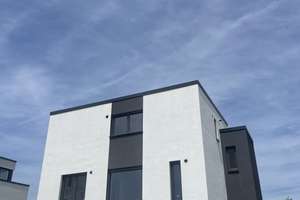 ***Ein seltenes Juwel in bester Lage! *** Neubau 2025 mit Einliegerwohnung & Garten*** – Die vollständige Adresse der Immobilie erhältst du vom Anbieter., 61231 Bad Nauheim – Vorschaubild 4