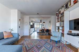 Modernisierte 4-Zimmer-Altbau-Wohnung im Graefekiez mit zwei Bädern, Aufzug und Balkon – Graefestraße 80, 10967 Kreuzberg, Berlin – Vorschaubild 2