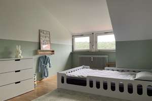 Helle 4,5-Zimmer-Maisonette in Stuttgart-Sillenbuch mit Loggia, Ausblick ins Grüne und Garten – Die vollständige Adresse der Immobilie erhältst du vom Anbieter., 70619 Sillenbuch (Ortsteil), Stuttgart – Vorschaubild 11