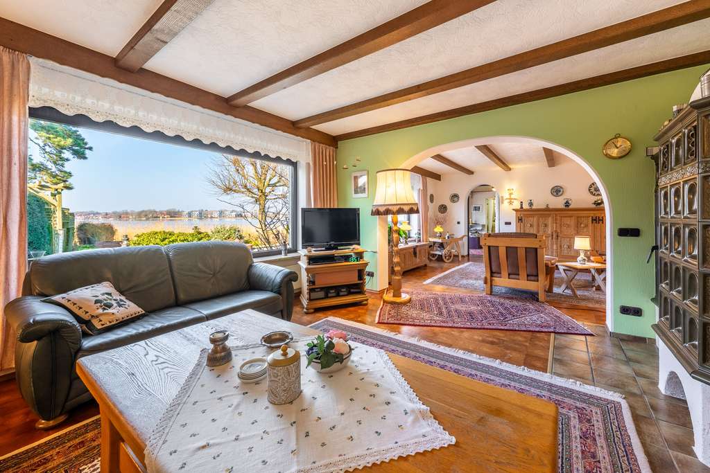 Immobilie in Fahrdorf - Familientraum an der Schlei - Großzügiges Einfamilienhaus mit Wassergrundstück und Panoramablick - Bild 1