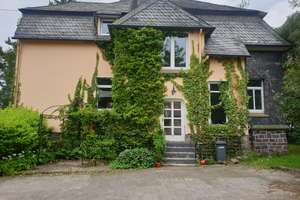 Einfamilienhaus *Stadtvilla* mit 7 Zimmern und Garage - in Berschweiler bei Baumholder – Die vollständige Adresse der Immobilie erhältst du vom Anbieter., 55777 Berschweiler bei Baumholder – Vorschaubild 2