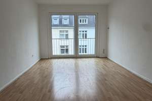 2 Zimmer Wohnung Nähe Hbf mit Balkon – Die vollständige Adresse der Immobilie erhältst du vom Anbieter., 40215 Friedrichstadt, Düsseldorf – Vorschaubild 2