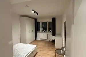 Furnished Room in Shared Apartment near City Center – Newly Renovated Co-Living in Gostenhof – Leonhardstr. 54a, 90443 Nürnberg – Vorschaubild 3