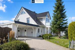 Wohnglück mit besonderem Komfort: Architektenhaus mit Pool & Sauna
