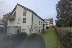 Von Privat: Ruhige 3-Zi. DG Wohnung (86qm) Balkon, EBK, Gäste-WC, TG-Stellplatz, ohne Maklergebühr  – Die vollständige Adresse der Immobilie erhältst du vom Anbieter., 70619 Riedenberg, Stuttgart – Vorschaubild 2