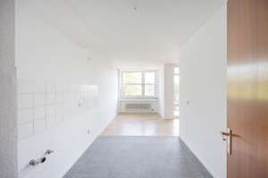 Bezugsfrei & modernisiert: Helle 2,5-Zimmer-Wohnung mit Loggia, Aufzug & Tiefgaragenstellplatz – 48161 Gievenbeck, Münster – Vorschaubild 8