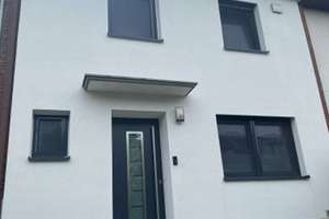 Reihenhaus mit 113 m² + 14 m² / Erbbauzins / ENEV B-C