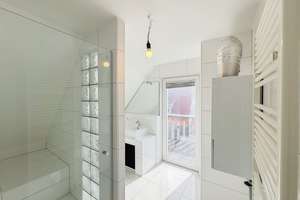 Helle und großzügige 3,5-Zimmer Maisonettewohnung mit EBK und Balkon! – 70327 Untertürkheim (Ortsteil), Stuttgart – Vorschaubild 13