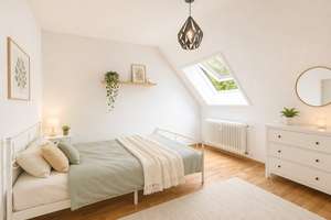 Charmante 3,5 Zimmer Wohnung mit Flair – Die vollständige Adresse der Immobilie erhältst du vom Anbieter., 70329 Hedelfingen (Ortsteil), Stuttgart – Vorschaubild 4