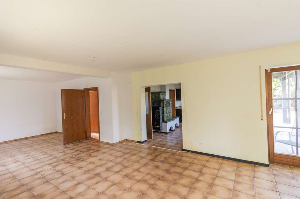 Immobilie in Büchlberg - Büchlberg/Denkhof: Landhaus Baujahr 1988 in Fernblicklage - Bild 2