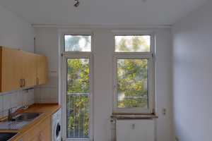 Helle 3-Zimmer-Wohnung mit EBK – Uhlandstraße 21, 27576 Bremerhaven – Vorschaubild 2