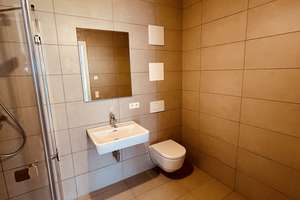 Stilvolle 2,5-Zimmer-Erdgeschosswohnung mit Garten – Breitensteinweg 13, 89075 Oststadt, Ulm – Vorschaubild 10