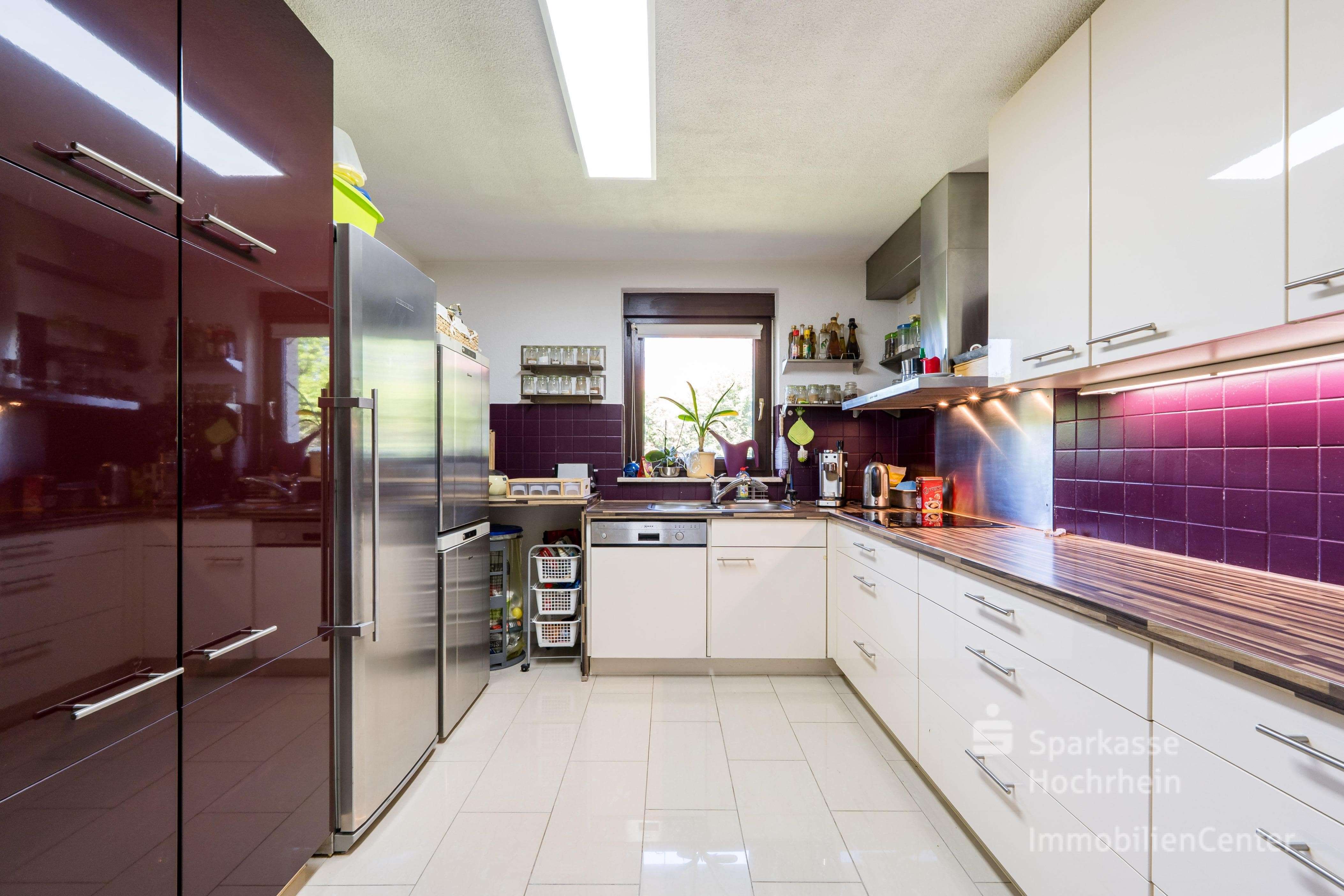 Immobilie in Herrischried - Viel Raum für Ihr Leben - Charmantes Landhaus mit drei Wohneinheiten und großem Grundstück - Bild 9