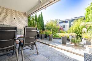Direkt am Strand - Terrassenwohnung über zwei Ebenen mit Elbblick – Die vollständige Adresse der Immobilie erhältst du vom Anbieter., 22587 Blankenese, Hamburg – Vorschaubild 24