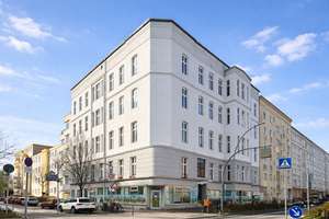 Spannende Kapitalanlage im Berliner Altbau: 2-Zimmerwohnung in Top-Lage nahe Tiergarten