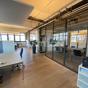 Einzigartiges Loftbüro | Epoxidharzboden | Vollklimatisiert