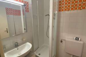 Charmantes 1 Zi Apartment mit    
                    Balkon 
               *  Neu Ulm  * – Die vollständige Adresse der Immobilie erhältst du vom Anbieter., 89231 Neu-Ulm – Vorschaubild 4