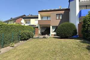 Reihenmittelhaus mit Garage in attraktiver Lage von Bielefeld-Sennestadt – Die vollständige Adresse der Immobilie erhältst du vom Anbieter., 33689 Sennestadt, Bielefeld – Vorschaubild 2