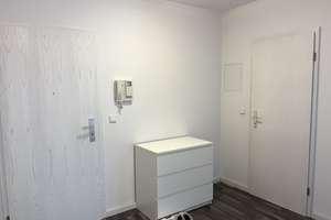 2-Zimmerwohnung mit Einbauküche und Balkon in Oberkassel! – 40545 Niederkassel, Düsseldorf – Vorschaubild 2
