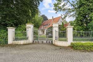 Englischer Landhausstil trifft zentrale Lage in Borken: Historisches Liebhaberobjekt mit Charme – Die vollständige Adresse der Immobilie erhältst du vom Anbieter., 46325 Borken – Vorschaubild 3