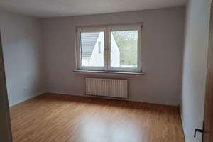 Gepflegte 2-Zimmer-Wohnung im 2. OG in Oberhausen-Dümpten – Die vollständige Adresse der Immobilie erhältst du vom Anbieter., 46045 Dümpten, Oberhausen – Vorschaubild 3